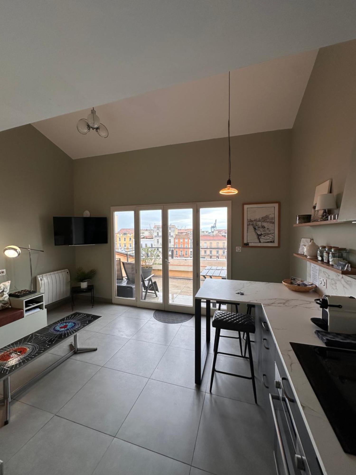 Le Petit Bijou Sete, 4 Appartements Au Centre Ville, 3 Avec Vue Canal Exterior photo